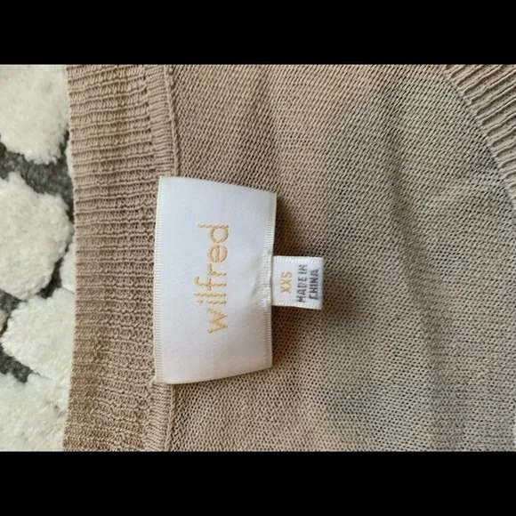 Aritzia Wilfred asymmetrical sweater - Picture 2 of 3